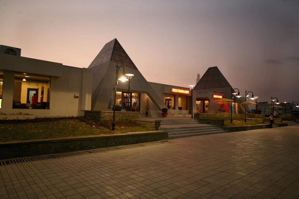Sentosa Resorts & Water Park Chinchvad Exterior photo