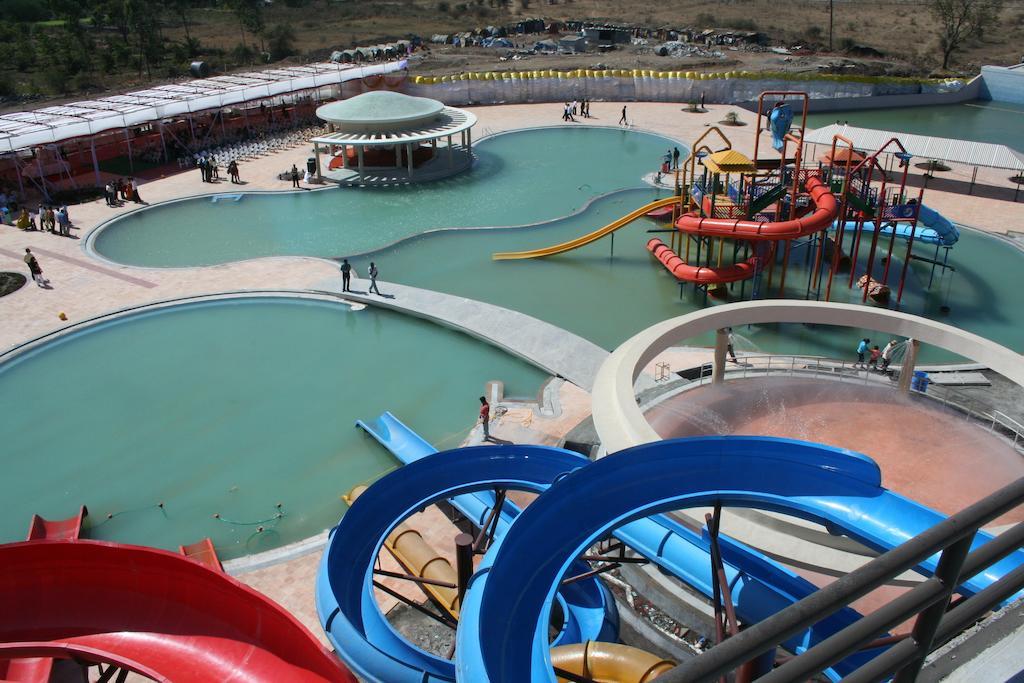 Sentosa Resorts & Water Park Chinchvad Exterior photo